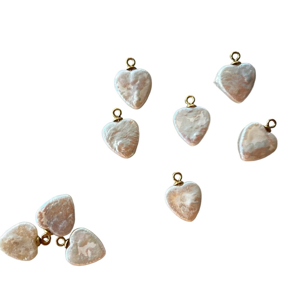 Heart-shaped natural baroque pearl charm with 18k gold plate